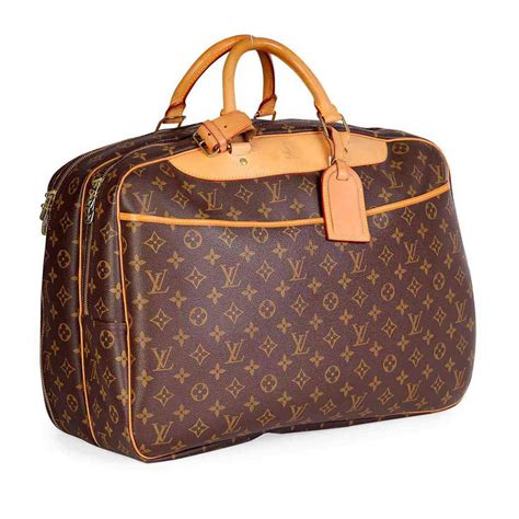 lv travel pouch